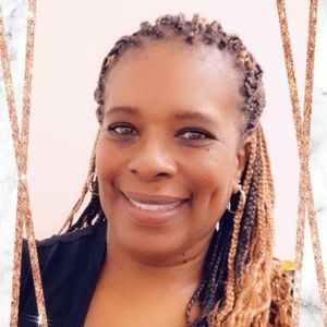 Meet your Posher, Bernadette